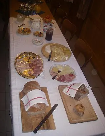 Hirschen Konukevi Oberwil (Berne)